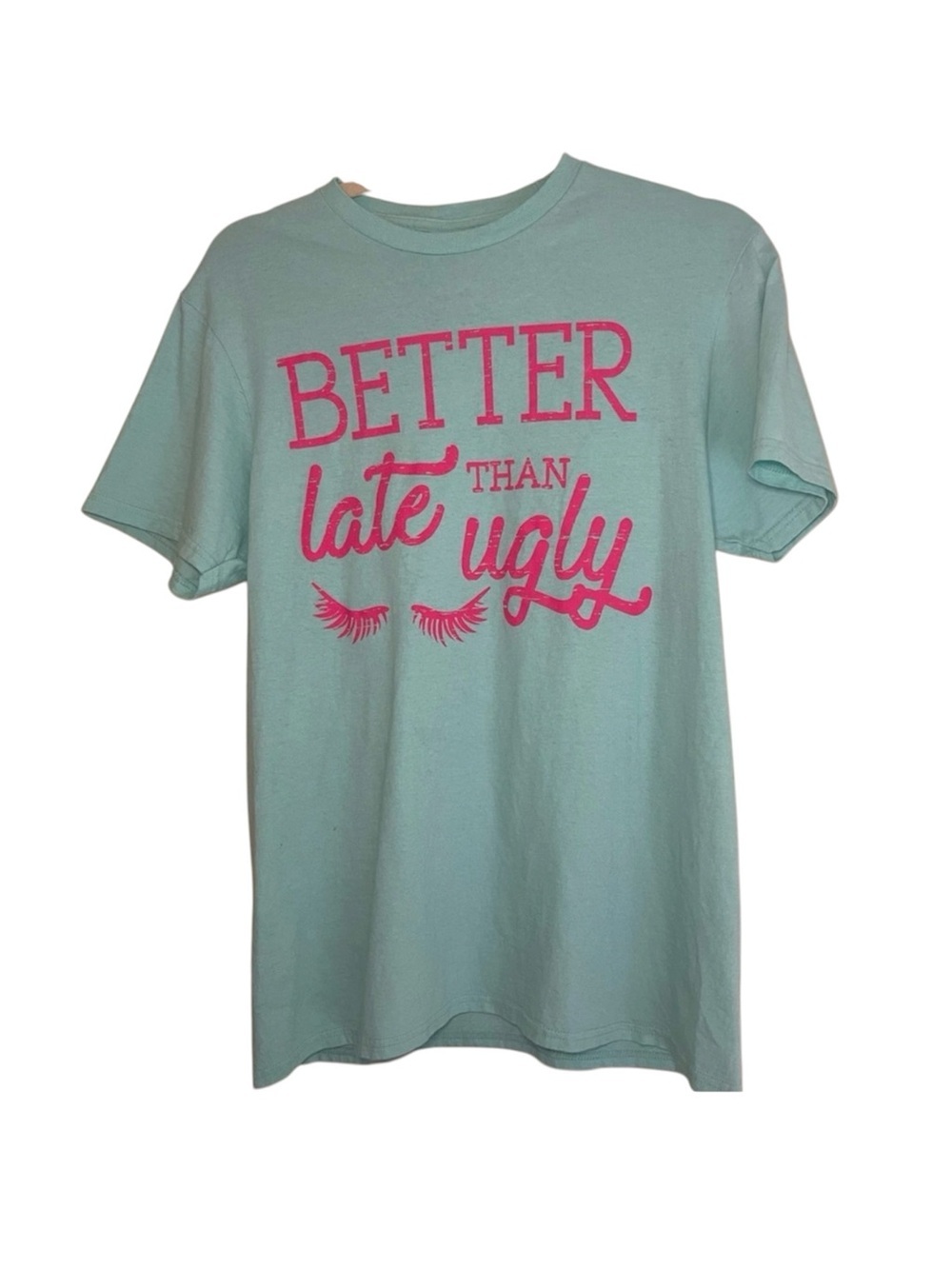 Delta Soft Graphic Tee Size M
